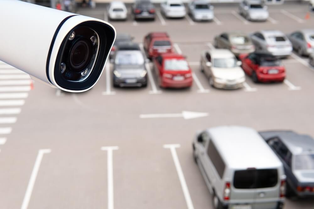 Parking strzeżony, a dozorowany — najważniejsze różnice